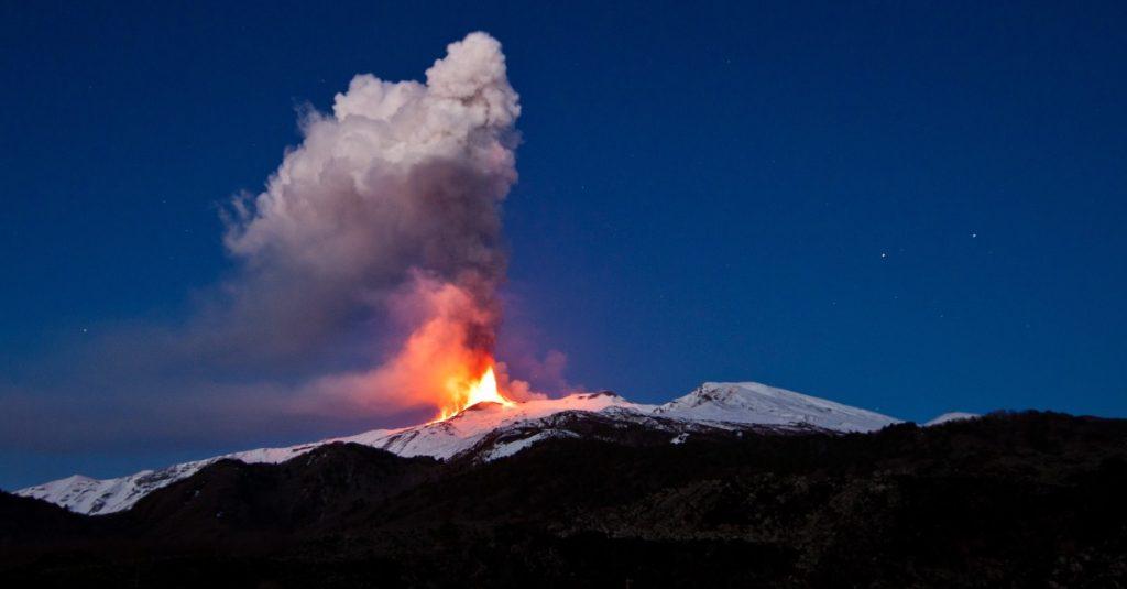 太陽系中最高的火山可能是一座島嶼- 太空科技- TechNice科技島-掌握