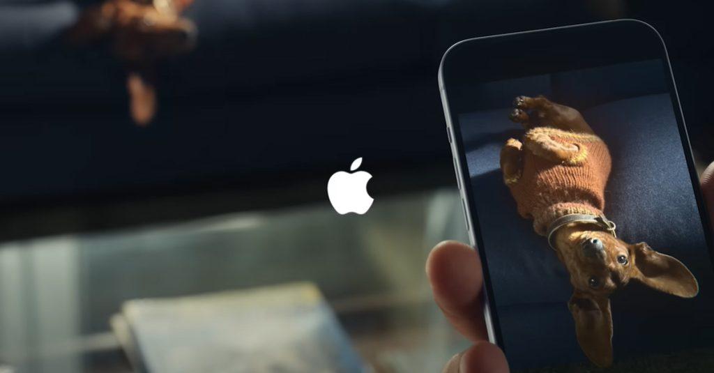 隨著 iPhone 16 上市在即，外媒認為蘋果憑藉幾這項利多將可帶動一波換機潮。圖為iPhone 15。
