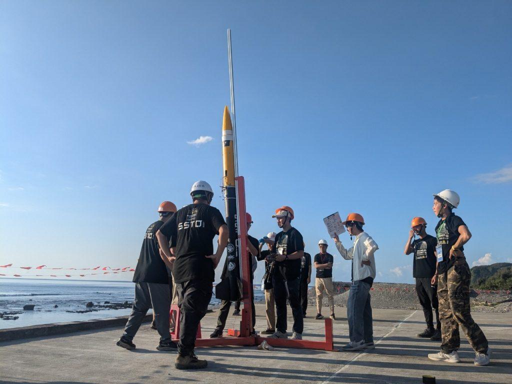 陽明交大學生自製固態火箭成功升空，也成為旭海發射場首次達到火箭發射後全箭回收的團隊。